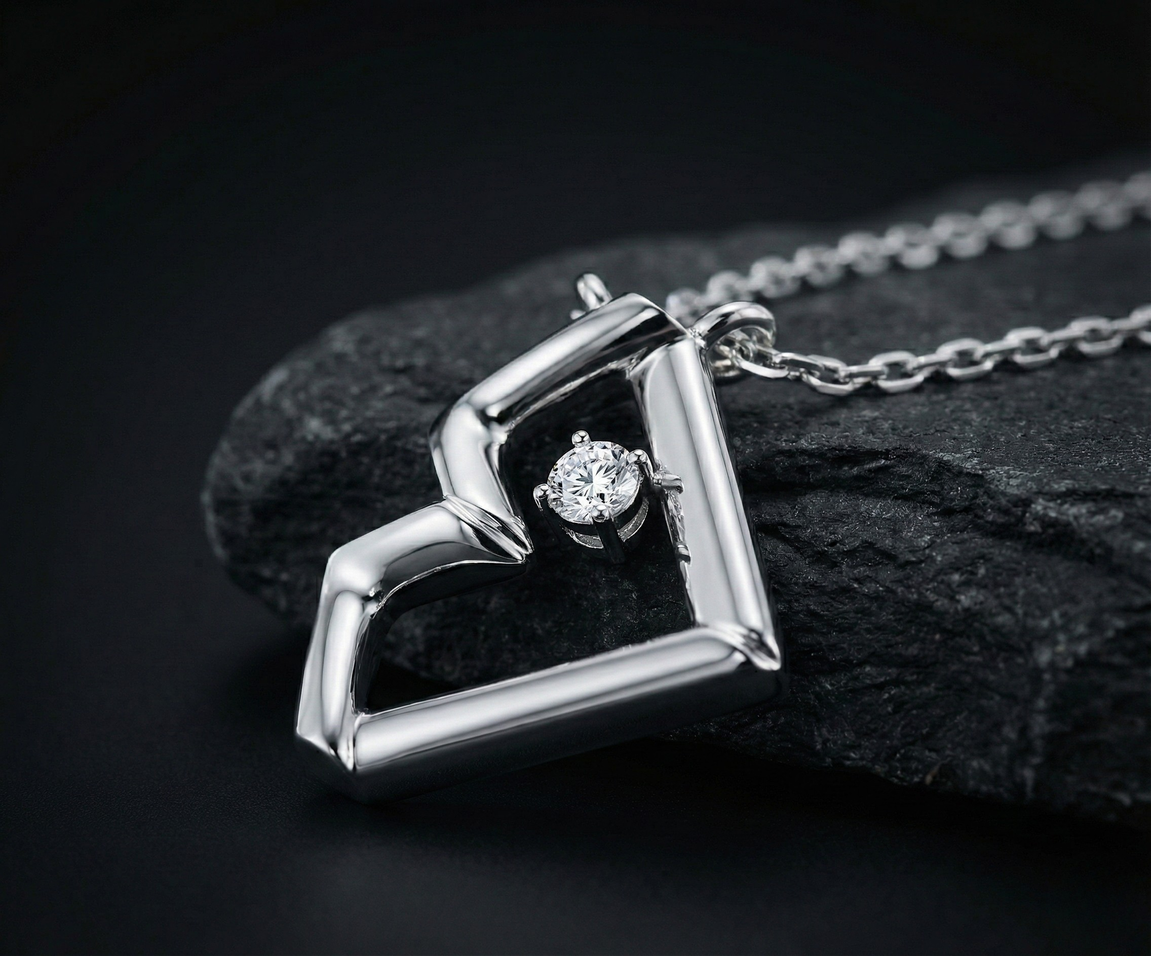 Edge Heart 925 Silver Diamond Pendant with Lab-Grown Diamonds