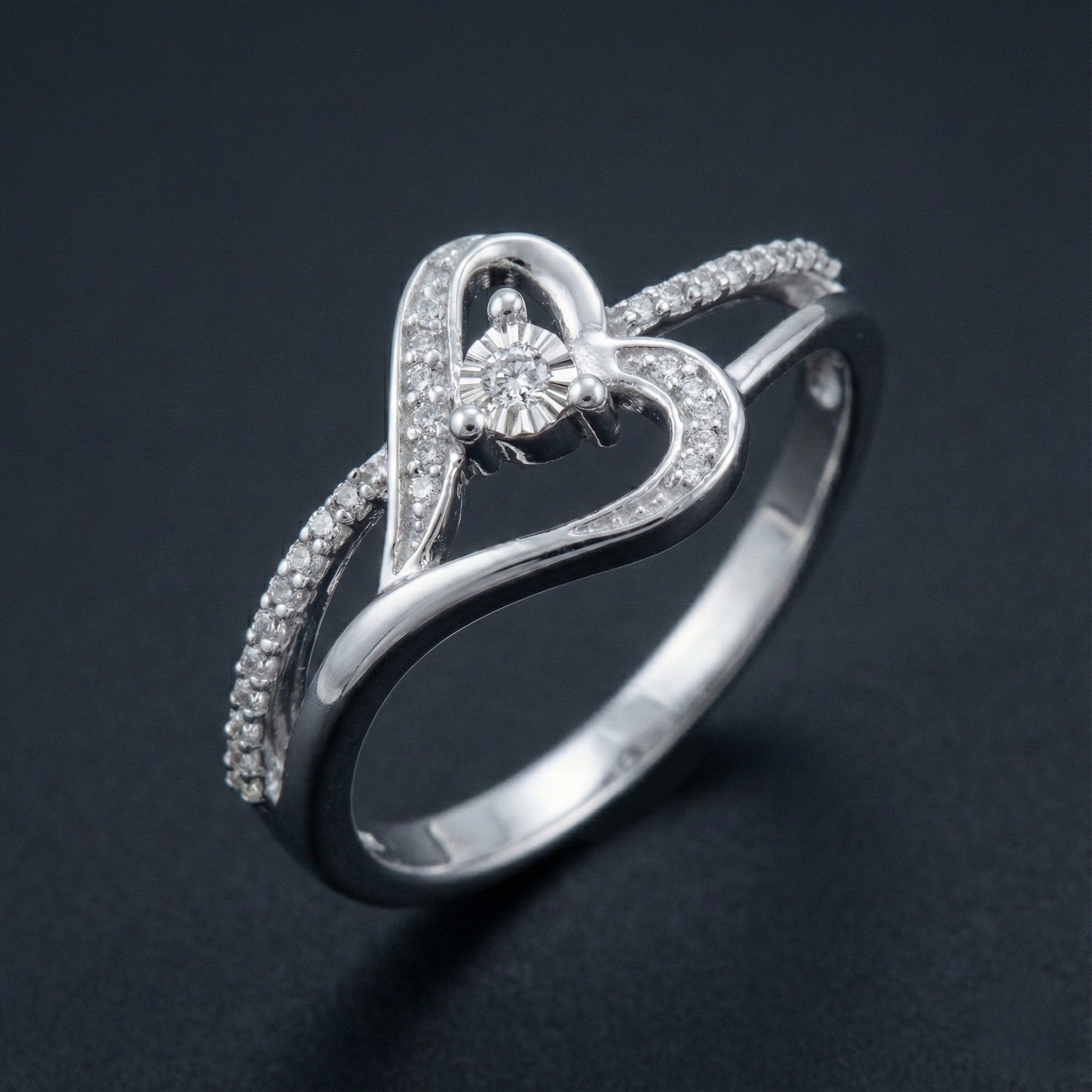 Minimal Heart 925 Silver Diamond Ring with Lab-Grown Diamonds