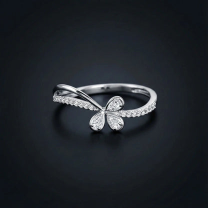 Diamond Leaf Band Ring Orilucent